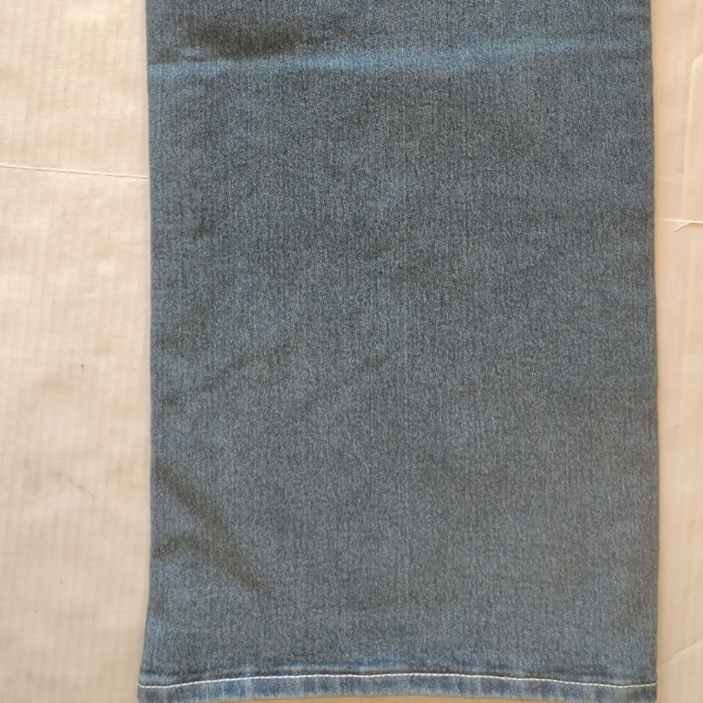 True Religion‎ Relaxed Fit Blue Jeans